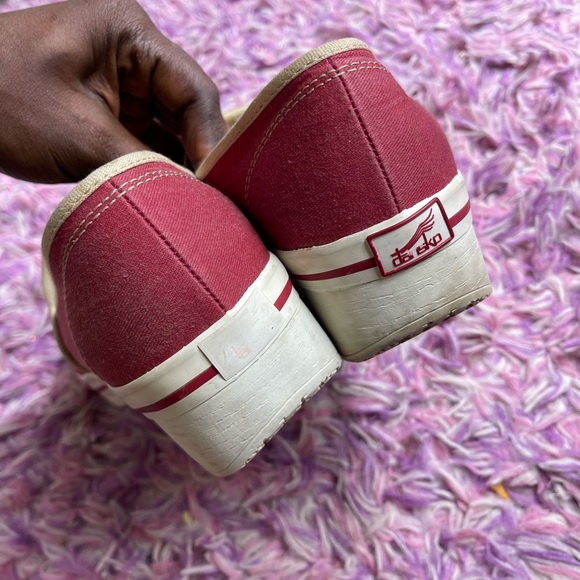 Dansko Vegan Red Canvas Slip Resistant Clogs Women's Shoes Size 40 EUR - Picture 5 of 9